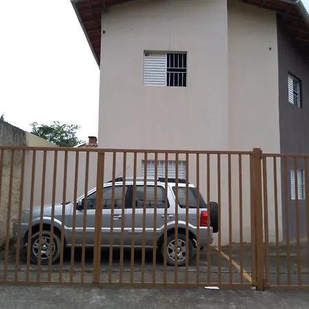 Apartamento confortável em Maranduba-2